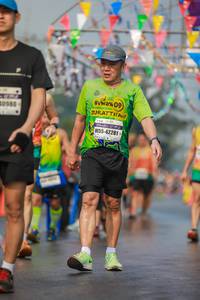BIB: 0980, 42281
                            <button type="button" onclick="openModal(9786749)" class="btn btn-primary btn-sm float-right btn-popup" data-toggle="modal" data-target=".modal-high-quality">
                        <i class="fas fa-shopping-cart"></i> Add to Cart
                    </button>
                                            <button type="button" onclick="isThisMe(9786749, true)" class="btn btn-success btn-sm float-right btn-popup btn-isme hidden" data-toggle="tooltip" data-placement="bottom" title="นี่คือรูปของคุณใช่ไหม คลิกที่นี่เพื่อเอาเข้าอัลบั้ม">
                        <i class="fas fa-plus"></i> Add to album
                    </button>
                    <button type="button" onclick="isThisMe(9786749, false)" class="btn btn-warning btn-sm float-right btn-popup btn-isnotme hidden">
                        <i class="fas fa-ban"></i> Remove from album
                    </button>